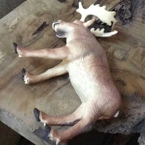 Moose Mother Nature toy display statue outdoor cabin lodge craft market decor - Picture 7 of 9